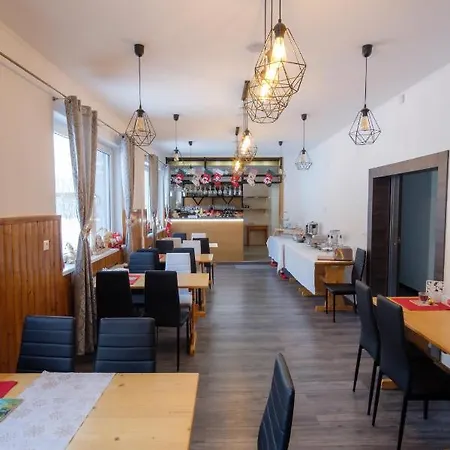 Zarra Ξενοδοχείο με διαμερίσματα 3*