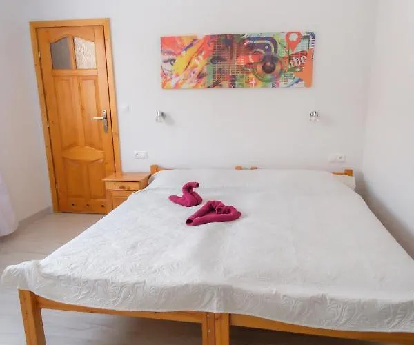 Zarra 아파트호텔